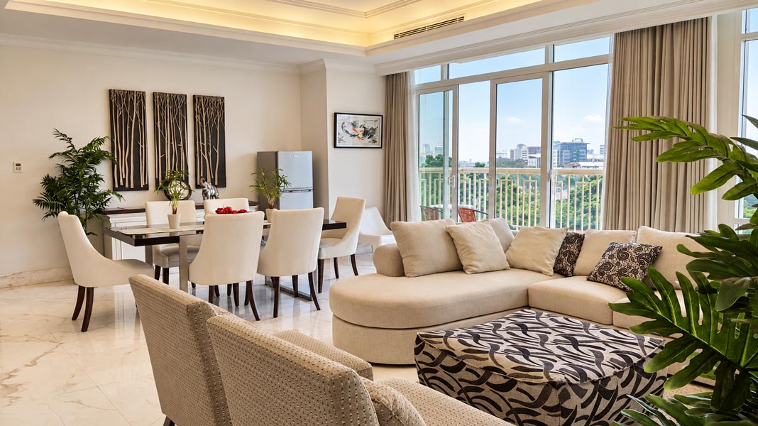 Ruang tamu apartemen Botanica Residence