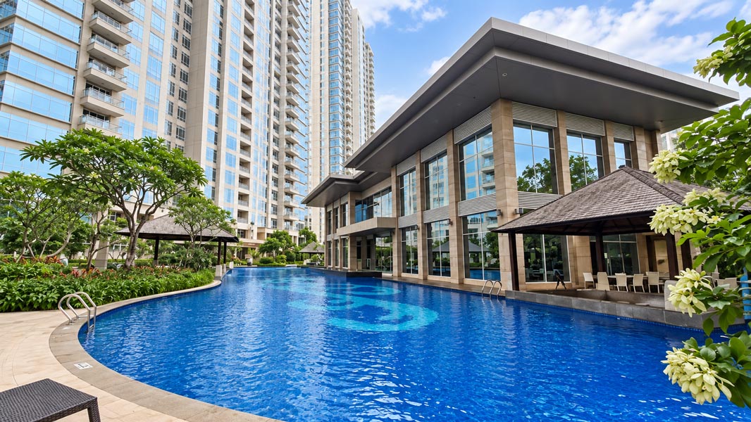 Swimming pool Botanica Residence